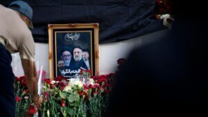 Ιράν: Live η κηδεία του Εμπραχίμ Ραϊσί και του ΥΠ.ΕΞ- Θρήνος αλλά και πανηγυρισμοί