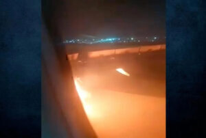 Τρόμος σε πτήση με 179 επιβάτες: Κινητήρας έπιασε φωτιά μετά την απογείωση