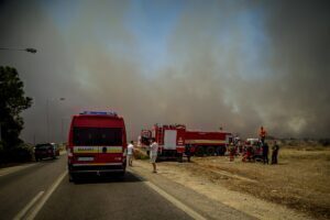 Φωτιά στην Εύβοια - Καίγεται δάσος στο Κοντοδεσπότι