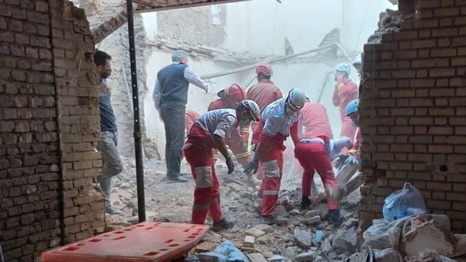 Ισχυρός σεισμός στο Ιράν: Τέσσερις νεκροί, 120 τραυματίες