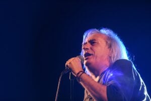Γιάννης Αγγελάκας: Η ανακοίνωση που σόκαρε τους θαυμαστές του - Τέλος οι συναυλίες λόγω προβλήματος υγείας