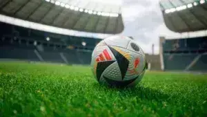 Euro 2024: «Fussballliebe Finale, η ασημένια «συνδεδεμένη μπάλα» των ημιτελικών και τελικού