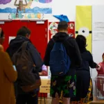 Εκλογές στη Γαλλία: Άνοιξαν οι κάλπες - Κάποιος να σταματήσει τη Λεπέν