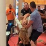 Kαζίνο Λουτρακίου: Άγριος καυγάς μεταξύ επισκεπτών, έφευγαν καρέκλες - Στο νοσοκομείο τραυματισμένη εργαζόμενη