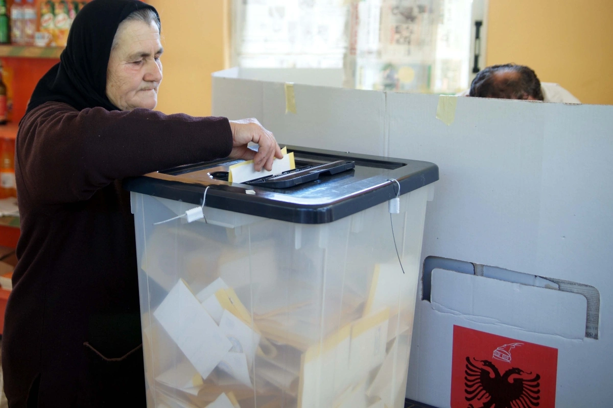 Εκλογές στη Χειμάρρα: Νίκη για τον Δημήτρη Τάβο – Εκλέχτηκε νέος δήμαρχος, ποιος είναι ο «εκλεκτός» του Ράμα