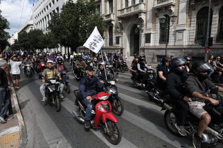 Απεργία 1 και 2 Νοεμβρίου των ντελίβερι - Ποιοι συμμετέχουν