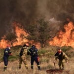 Ξυλόκαστρο: Σε κάπνισμα μελισσιών φαίνεται ότι οφείλεται η φωτιά