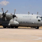 Στην Βηρυτό C-130 της Πολεμικής Αεροπορίας για τον απεγκλωβισμό Ελλήνων και Κυπρίων πολιτών – 60 ονόματα στη λίστα επιβατών