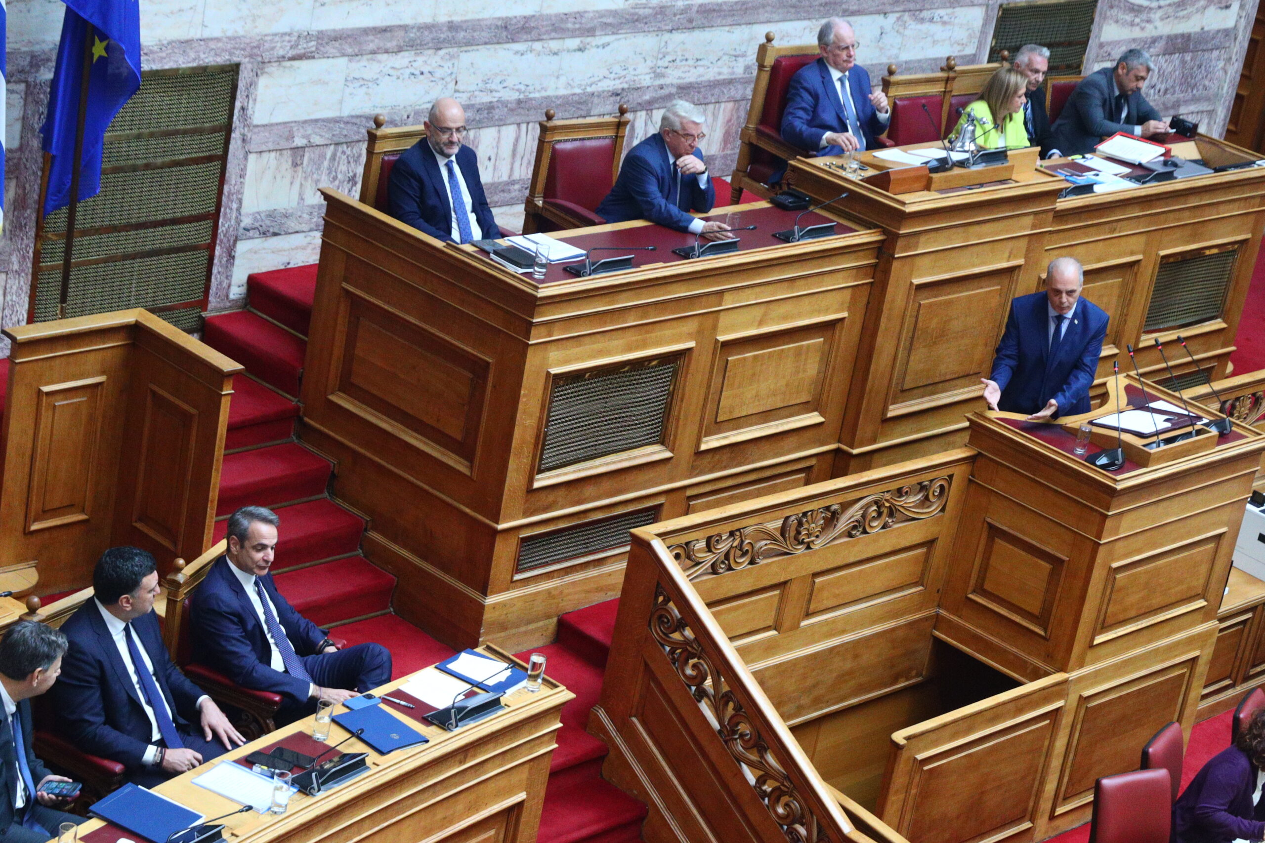 Parliament: Velopoulos declared war on Turkey! – “Not suddenly because we were scared” Tasoulas answered him