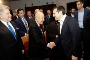 Τσίπρας για Σημίτη: Συνέδεσε το όνομά του με το δικό του όραμα για τον εκσυγχρονισμό