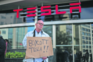 Η Ευρώπη μπλοκάρει τα «made in USA»