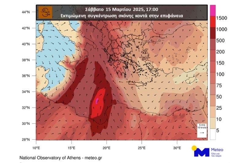 Χάρτης 1. Πρόγνωση απόκλισης των θερμοκρασιών και ατμοσφαιρικής κυκλοφορίας στο επίπεδο των 850 hPa (περίπου 1500 μέτρα από την επιφάνεια) σε σχέση με τη μέση τιμή της περιόδου 1979-2010, για τις μεσημεριανές ώρες του Σαββάτου 15/03/2025. Με κόκκινες αποχρώσεις οι θετικές αποκλίσεις (υψηλότερες από τα κανονικά επίπεδα).