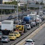 Κίνηση: Μεγάλες καθυστερήσεις σε Κηφισό και Λεωφόρο Κηφισίας – Ίδια κατάσταση και στην Αττική Οδό [ΧΑΡΤΗΣ]