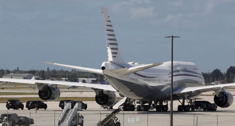 Το Κατάρ έκανε δώρο στον Τραμπ ένα Boeing 747 αξίας 400 εκατ.