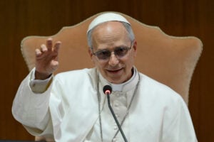 Ιταλία: «Ακολουθούμε τα χνάρια του Φραγκίσκου», είπε στους καρδινάλιους ο πάπας Λέων ο ΙΔ'