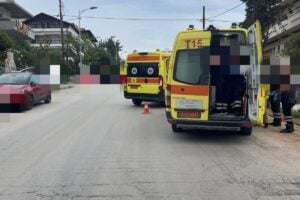 Θεσσαλονίκη: Διασώστες του ΕΚΑΒ επανέφεραν με ΚΑΡΠΑ οδηγό μοτοσικλέτας μετά από σοβαρό τροχαίο